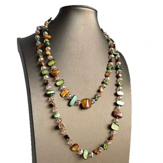 Vòng cổ Bohemian với đá tự nhiên nhiều màu sắc, thiết kế cổ điển