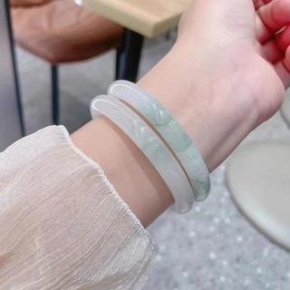 Vòng tay ngọc Tianshan Tân Cương thiết kế nửa hoa nổi, thanh lịch cho làm đẹp