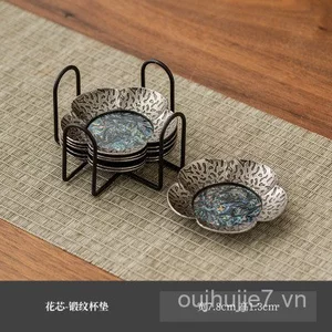 Mùa Đông Uni Hợp Kim Trung Quốc Hoa Văn Satin Coaster Lễ Trà Phụ Kiện Cốc Trà Cách Nhiệt Miếng Lót Chống bỏng Kim Loại Cốc Đựng Trà Coaster 6V81