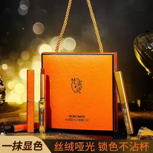 Bộ son môi mỹ phẩm phổ thông