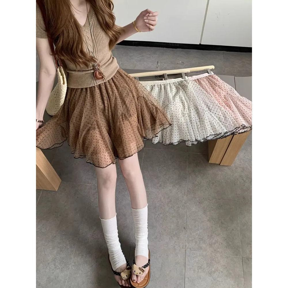 Váy ngắn phong cách Hàn Quốc màu cà phê và hồng, thiết kế chữ A với hoạ tiết chấm bi jacquard, eo cao thanh lịch