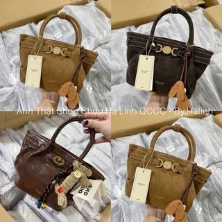 Túi Đeo Chéo Chio Nhúm Da Lộn Khuy Tròn Kèm Charm HS322