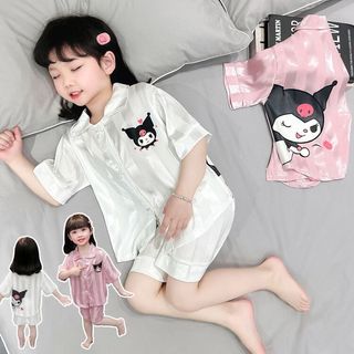 Bộ đồ ngủ cho bé – Áo tay ngắn + quần short lụa lạnh, họa tiết gấu dễ thương mặc ở nhà