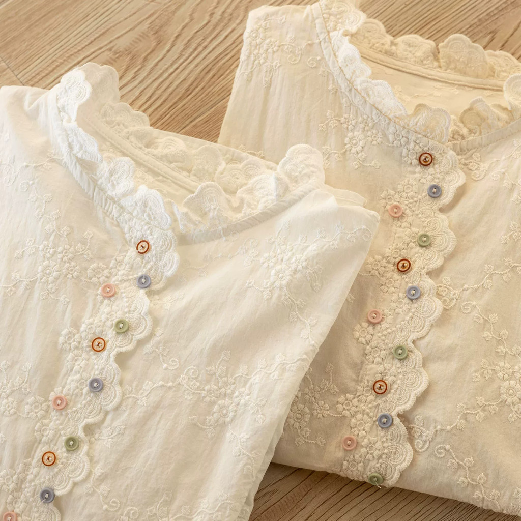 Áo sơ mi nữ thêu ren tay dài trắng/màu be, chất liệu cotton, phù hợp mặc đi làm