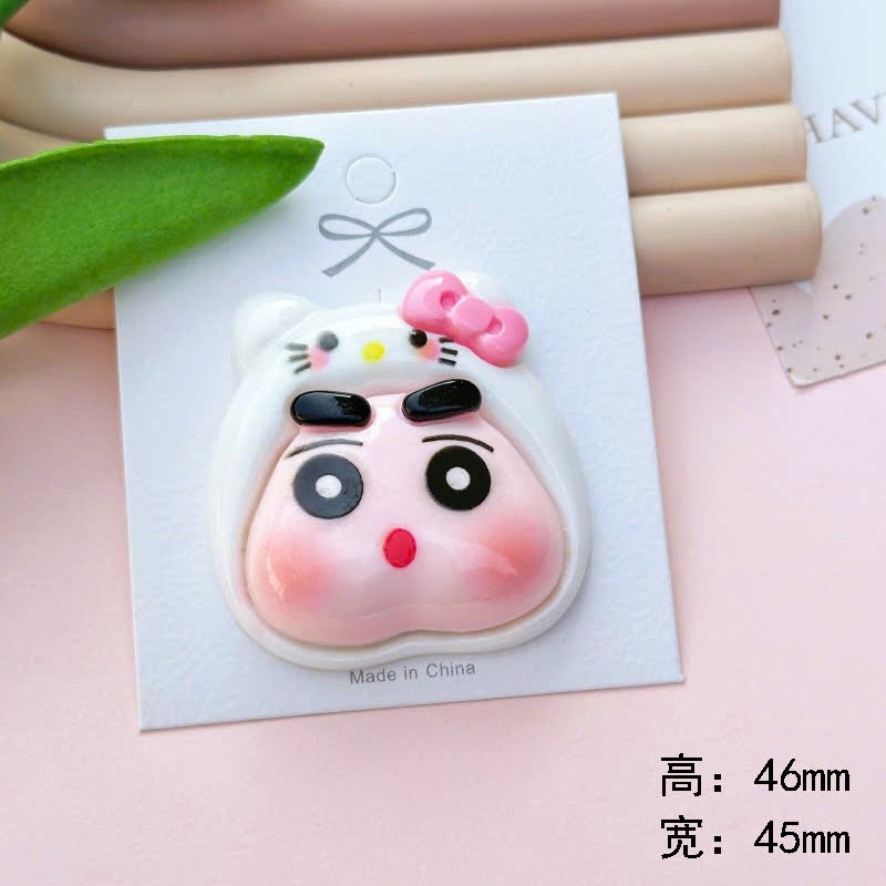 Set Charm Shin Cậu Bé Bút Chì Đội Nón Mèo Hello Kitty Kawaii Siêu Cute Má Hồng Ngộ Nghĩnh Trang Trí Dép Xinh Nổi Bật