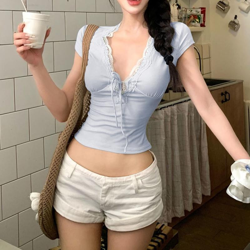 【dynamar】COD Áo Kiểu Nữ Ôm Body Y2K Cổ Tim Phối Ren Cột Dây Chất Thun Cotton Mịn
