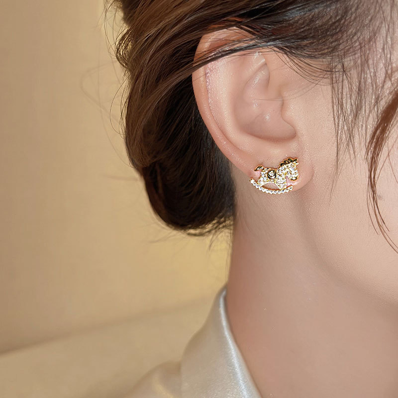 Bông Tai Pony Sang Trọng Cao Cấp, Thiết Kế Tinh Tế