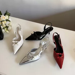 TT Bằng Sáng Chế Da Nơ Mũi Nhọn Sandal Nữ Khóa Phẳng Dây Đeo Mèo Gót Giày Mùa Hè Phong Cách Mới