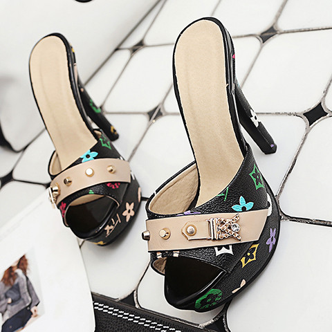 VNFF34-43 Kích Thước Lớn Kích Thước Nhỏ Mùa Hè Phong Cách Mới Nền Tảng Chống Thấm Nước Siêu Cao Gót Presbyopic Đinh Tán Khóa Dây Đeo Hộp Đêm Dây Lưng Miệng Cá Mở Mũi Dép Dép Dép