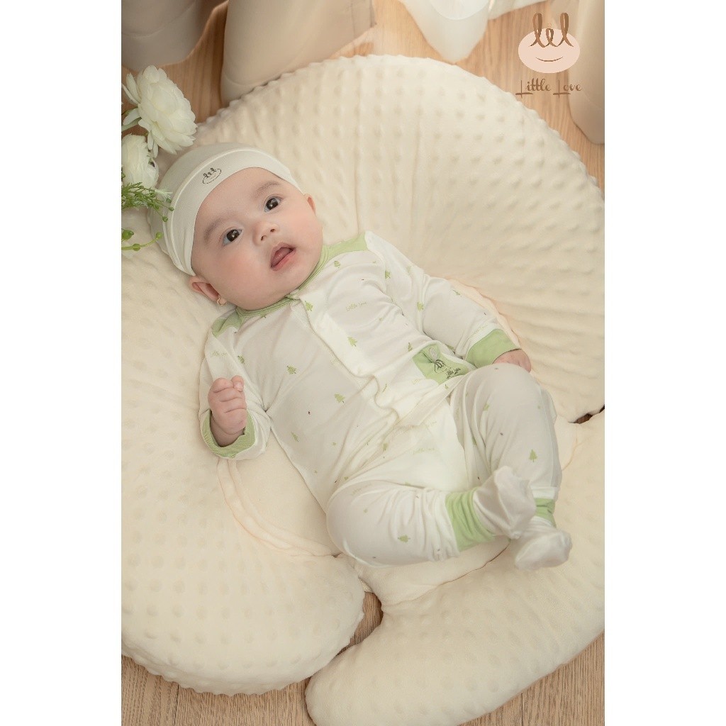 Bộ sơ sinh dài tay mỏng chất liệu smoothy [Mềm, co dãn tốt] Lil little love (D25SCT01)tặng sét mũ bao tay chân tay Hoặc