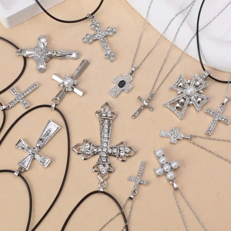 Dây chuyền áo len phong cách Hàn Quốc