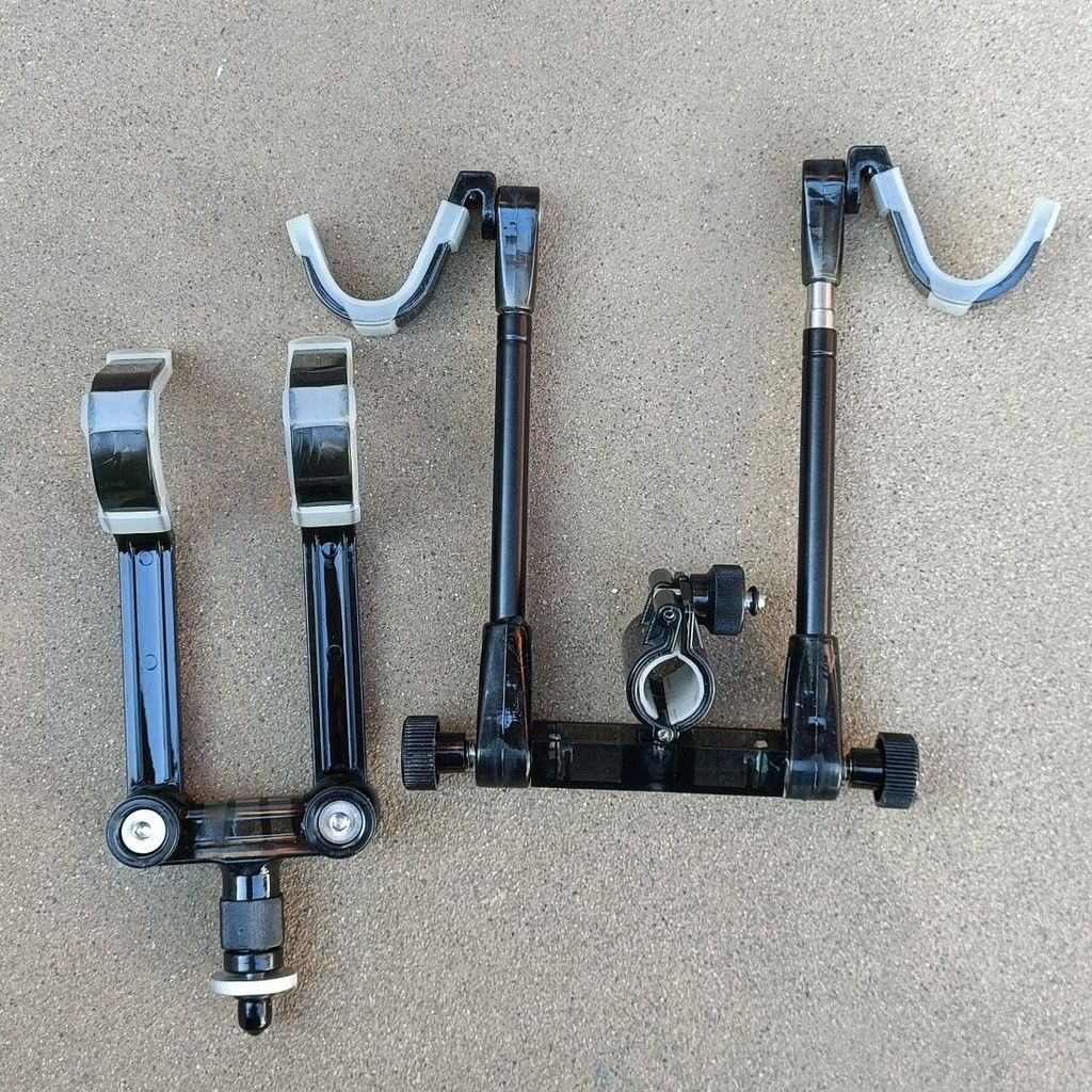 Giá đỡ hai vòng cạnh tranh Đầu móng vuốt treo phía sau Phong cách mới Có thể tháo rời Có thể điều chỉnh độ sáng Polycarbonate một đến hai