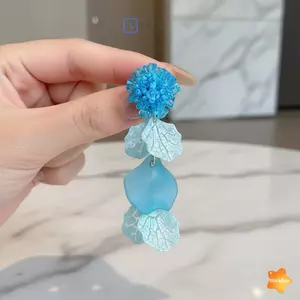 Bông Tai Ten Lá Hoa Xanh Acrylic - Phù Hợp Đi Biển Và Dự Tiệc Mùa Hè