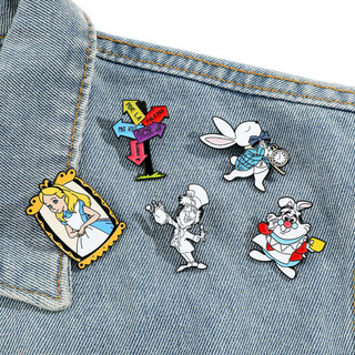 5 Cái / bộ Hoạt Hình Dễ Thương Bỏ Túi Đồng Hồ Thỏ Thổ Cẩm Alice Ở Xứ Sở Thần Tiên Huy Hiệu Kim Loại