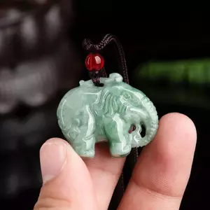 Mặt dây chuyền thời trang tinh tế Ice Elephant Mặt dây chuyền ngọc bích