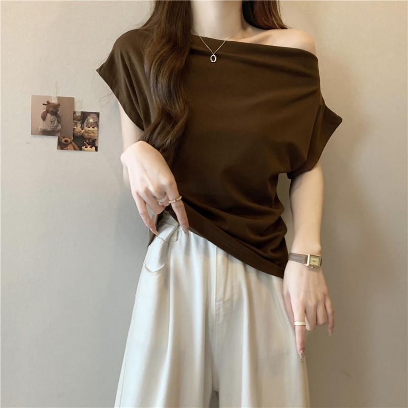SUXI Áo thun lệch vai màu sắc đơn giản, phù hợp nữ mùa hè 260410