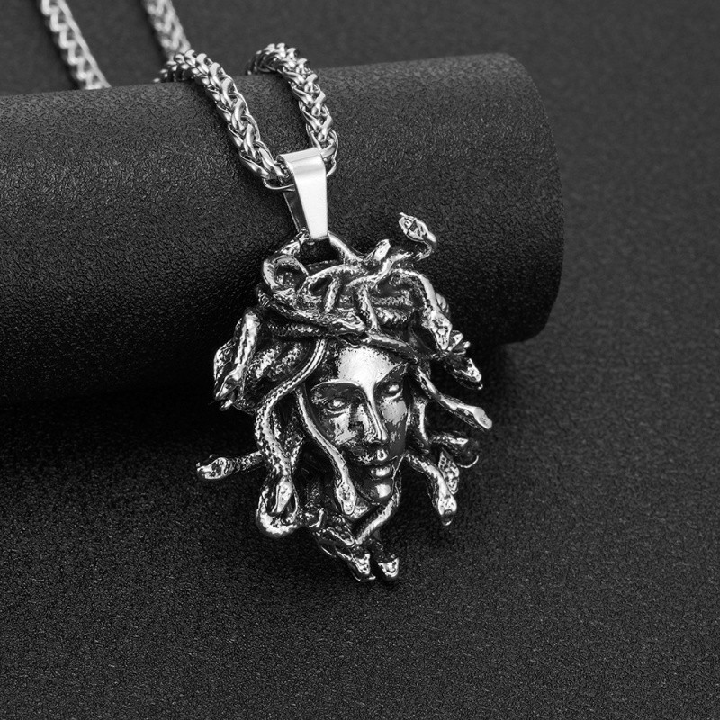Mặt dây chuyền cổ điển phong cách Gothic châu Âu với hình tượng thần thoại Hy Lạp Medusa