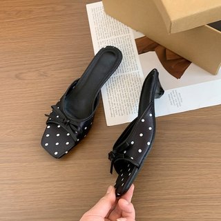 Dép Nữ Mũi Vuông Dày Gót Slip-On Chấm Bi