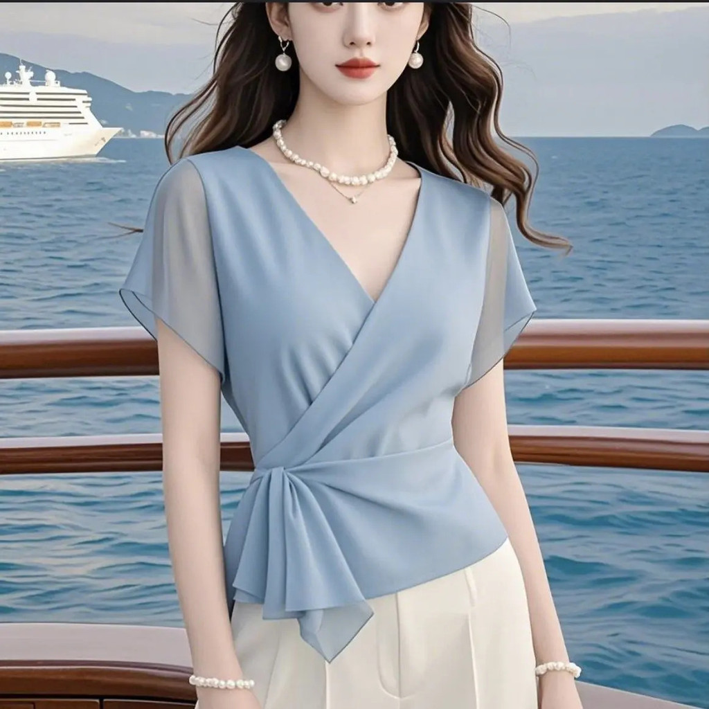 Áo sơ mi nữ ngắn tay màu xanh thanh lịch, chất liệu voan nhẹ mát cho mùa hè