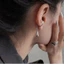 Tai kẹp không xuyên xương, phù hợp với tua dài dây xích giọt nước