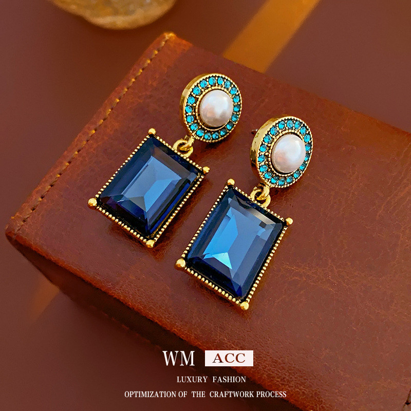 Bộ kim cương đen cổ điển Vòng cổ nữ vuông Zircon