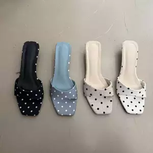 TT Phong Cách Hàn Quốc Mũi Vuông Chấm Bi Flip-Flops Nữ Mùa Hè 2026 Phong Cách Mới Nêm Mở Mũi Sandal Giày Nữ Gót Thấp
