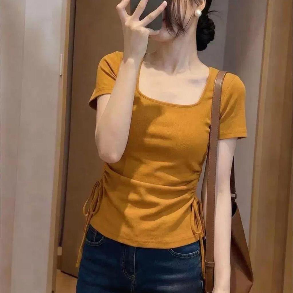 Áo thun nữ cổ vuông màu cam bí ngô, có dây rút hai bên, phù hợp mặc mùa hè
