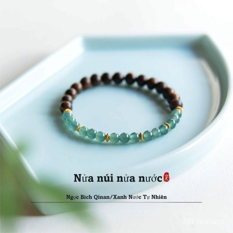 Vòng tay gỗ trầm hương làm dịu tâm trí, phù hợp cho bé gái
