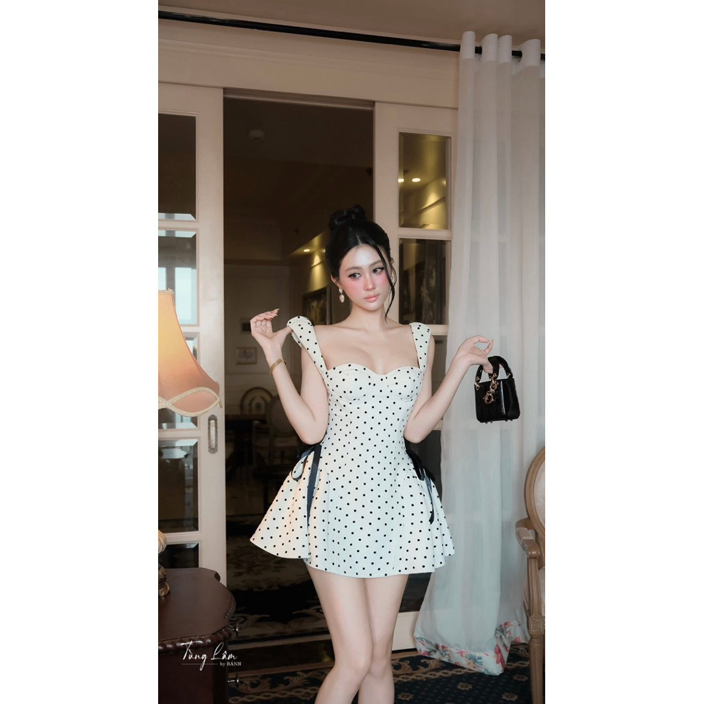 Đầm hai dây chấm bi phối chân xoè đính nơ sườn nữ tính sang chảnh Đồ lót bảo hộ  TL BYJOLIE