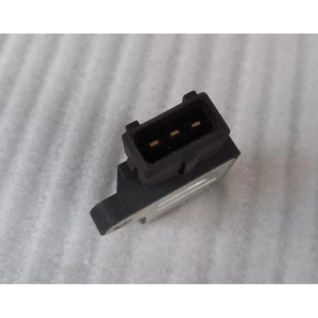 Phụ kiện tay thứ hai / Thích ứng với Mô-đun khuếch đại đánh lửa Mitsubishi Pajero V31 4G64 J121