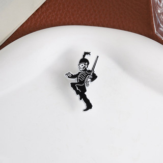 'Black Parade 'Skeleton Men Trâm Gothic Retro Skeleton Soldier Huy hiệu Ba lô Pin Phụ kiện Quà tặng cho những người yêu bóng tối