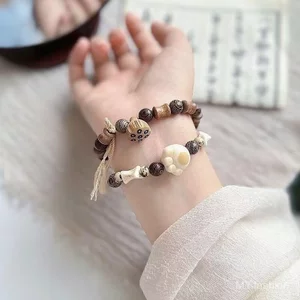 Vòng tay gỗ hình lotus pom, phong cách cổ truyền Trung Quốc
