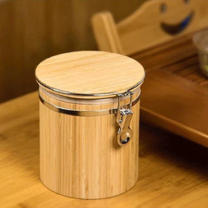 Hộp đựng trà lá rời bằng gỗ chắc chắn chống ẩm và dễ lau chùi. Trang trí mặt bàn nhà bếp Farmhouse