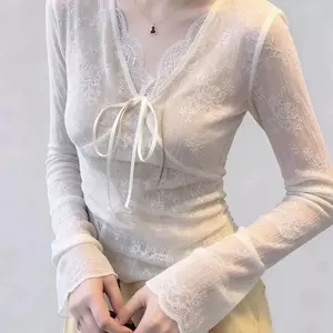 Áo thun dài tay nữ cổ chữ V có dây buộc phong cách Pháp, chất liệu ren giả slim-fit