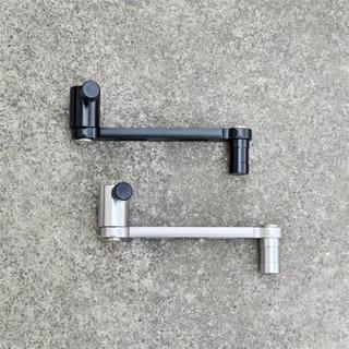 Ghế câu cá đa năng với hộp đựng thực phẩm và giá cần câu mở rộng, chất liệu nhôm hợp kim magie bền bỉ.