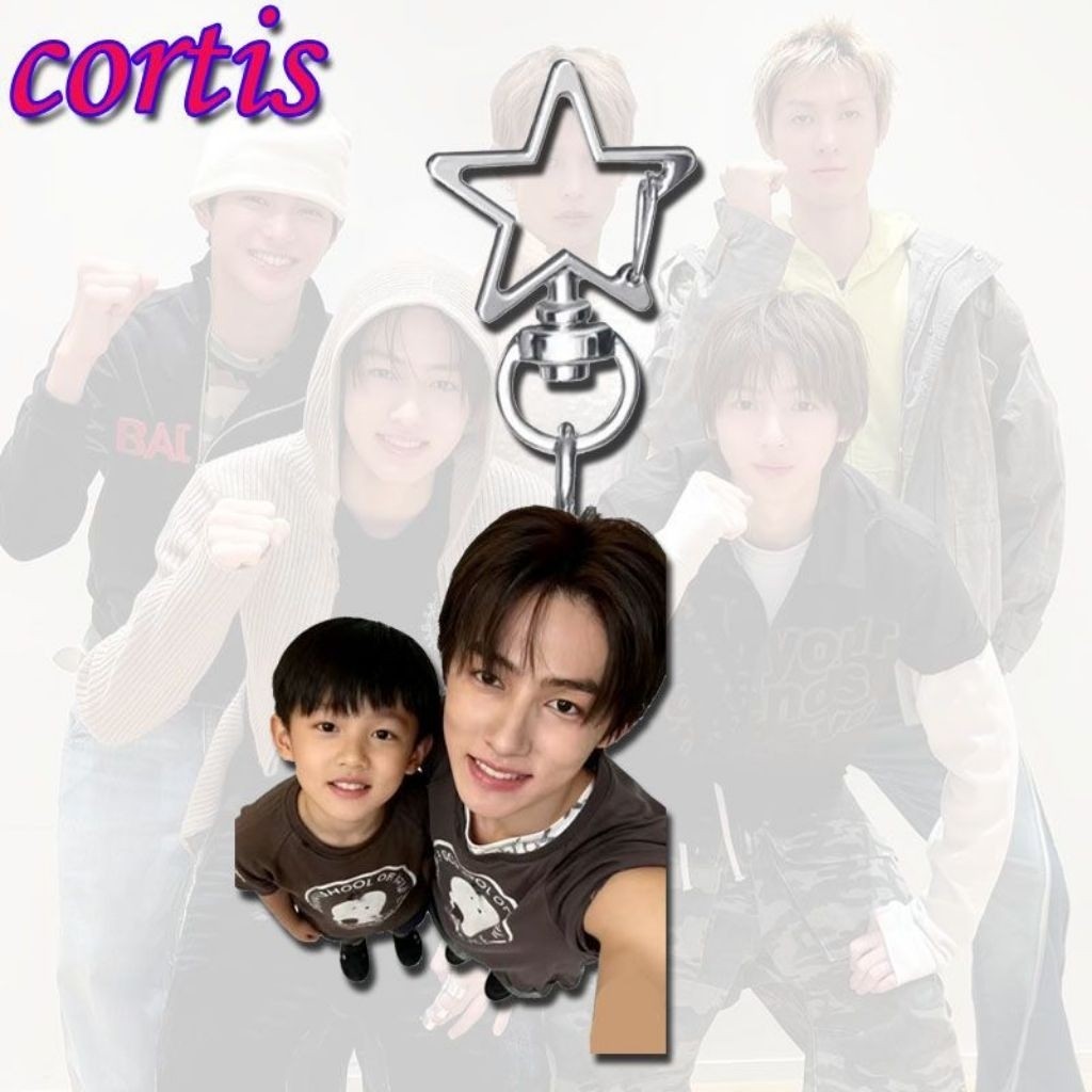 Móc khoá Cortis hình ngôi sao