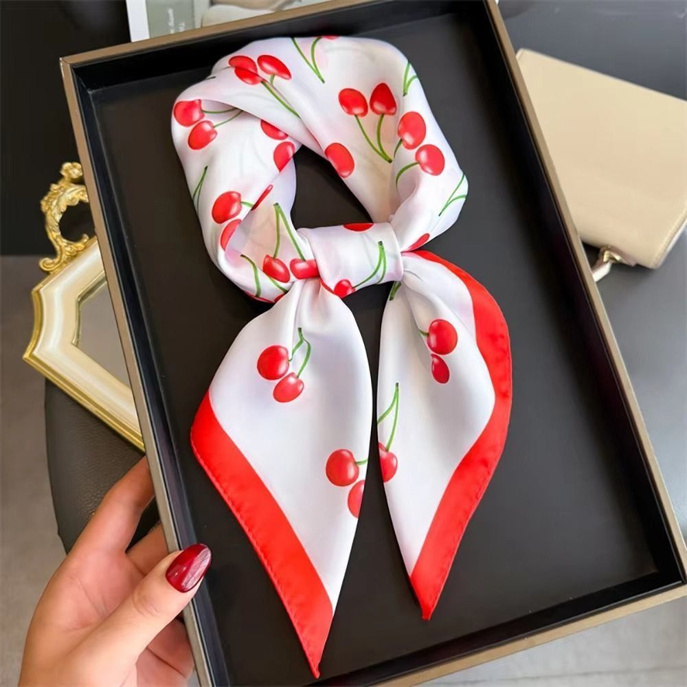 Khăn choàng satin vuông TRACEILLOIAN, Khăn quàng cổ vuông lụa satin sang trọng thiết kế anh đào, Khăn trùm đầu nữ mềm mại thời trang