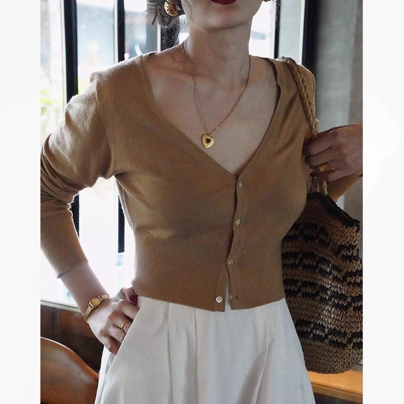 Áo cardigan dáng oversize mỏng thoáng, khăn choàng lụa chống nắng - Hàng seckill thời vụ