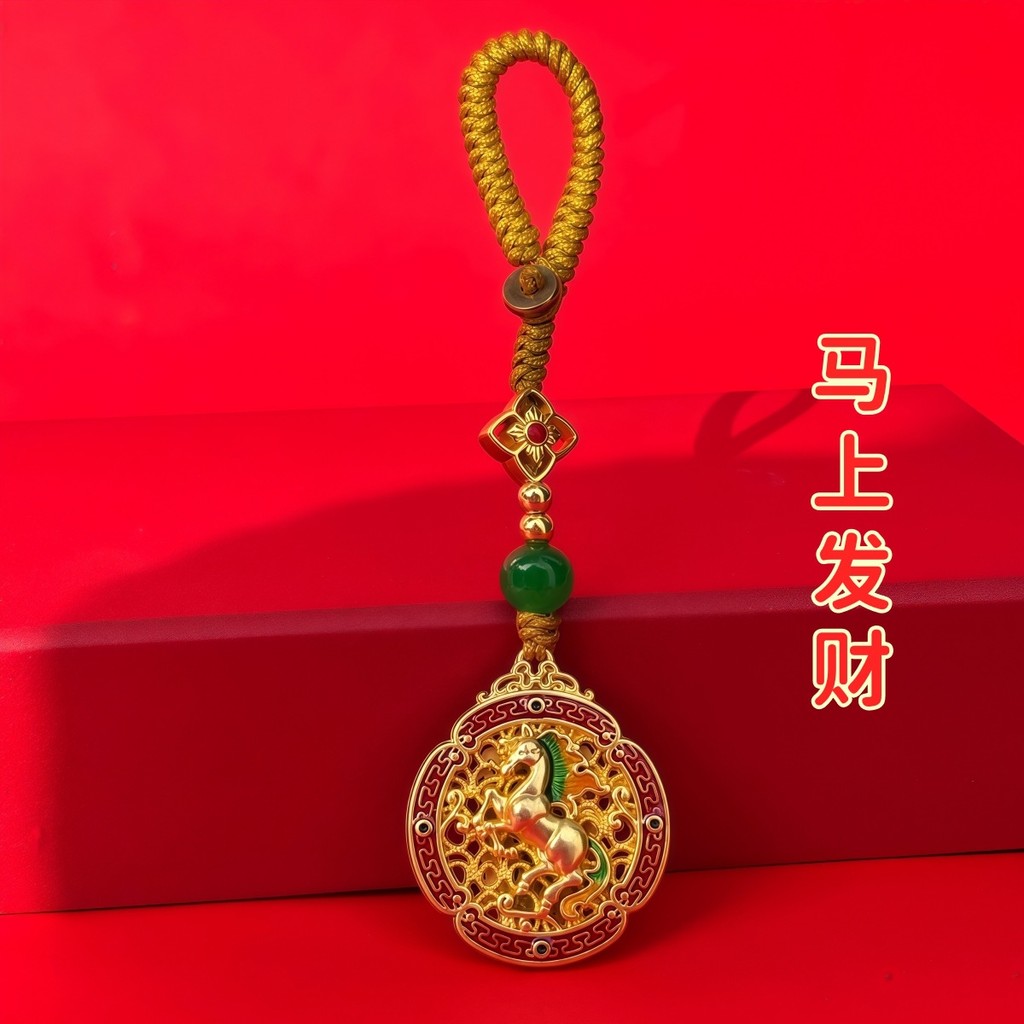 Mặt dây chuyền hình ngựa với phong cách độc đáo, phù hợp làm quà cá nhân hoặc kỷ niệm
