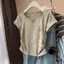 Áo thun nữ cổ chữ V, thiết kế slim-fit phong cách mới