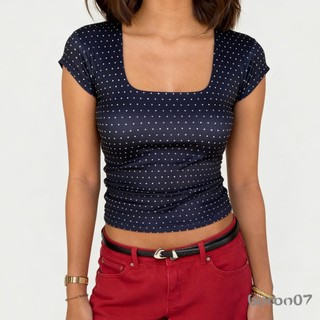 Áo thuncrop top nữ in chấm bi, slim fit, cap tay, cổ vuông - Phù hợp dạo phố mùa hè