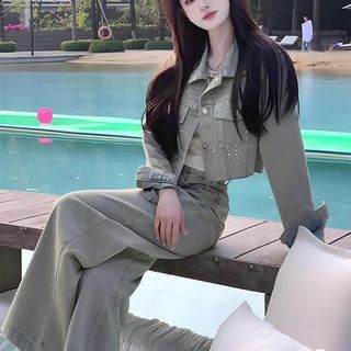 Bộ đồ denim đính đá cao cấp dành cho nữ: áo khoác ngắn thời trang sang trọng và quần dài ống rộng