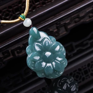 Mặt dây chuyền sáp hoa nước xanh, Mặt dây chuyền ngọc bích phong cách thanh lịch tinh tế thời trang