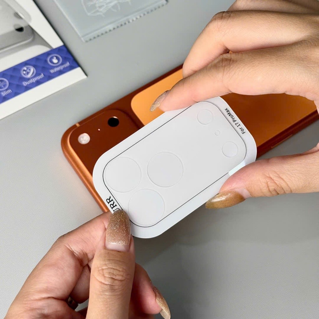 [Chính Hãng] Miếng Dán Nhám Cụm Camera URR Mr.Autobot Cho iPhone 17 Pro/17 Pro Max - Chống Xước, Dùng Chung Với Lens Dán