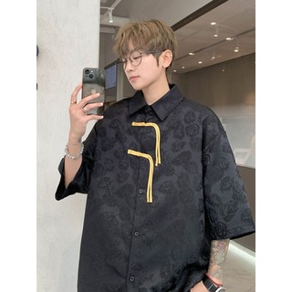 Xu hướng trẻ trung: Áo khoác rộngjacquard đỏ tay ngắn, phù hợp phái mạnh