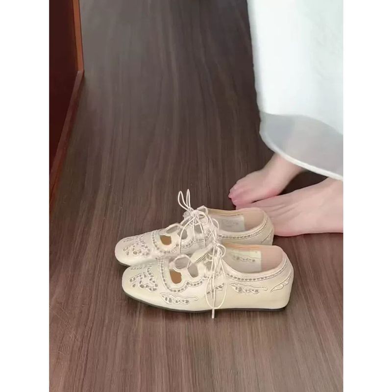 ✨Spot】Phong Cách Pháp Mũi Vuông Mary Jane Giày Nữ/Thời Trang Khắc Rỗng Bên Trong Tăng Chiều Cao Giày