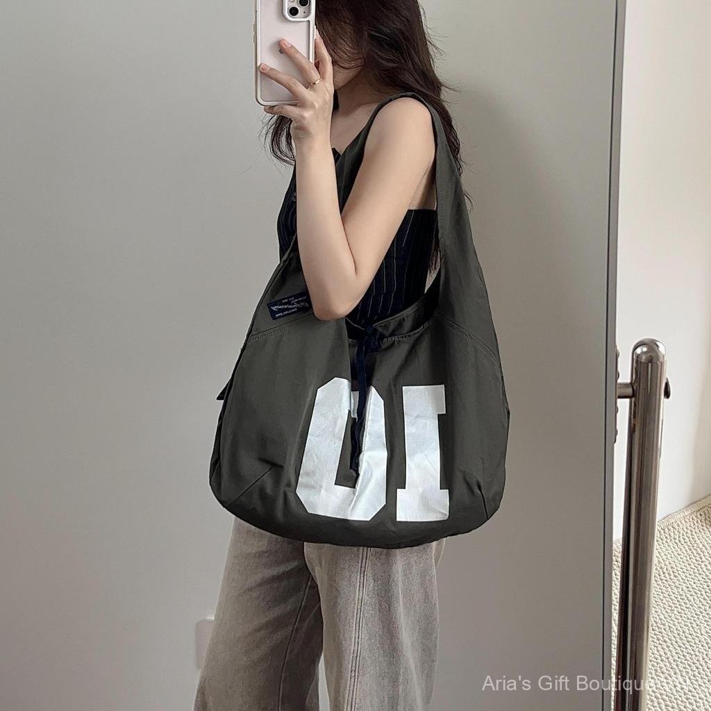 [Aria G-1] Túi Tote đeo vai in họa tiết kỷ niệm 10 năm phong cách kỷ niệm