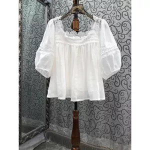 Sơ mi nữ cổ vuông ren thiết kế châu Âu, phù hợp mùa hè
