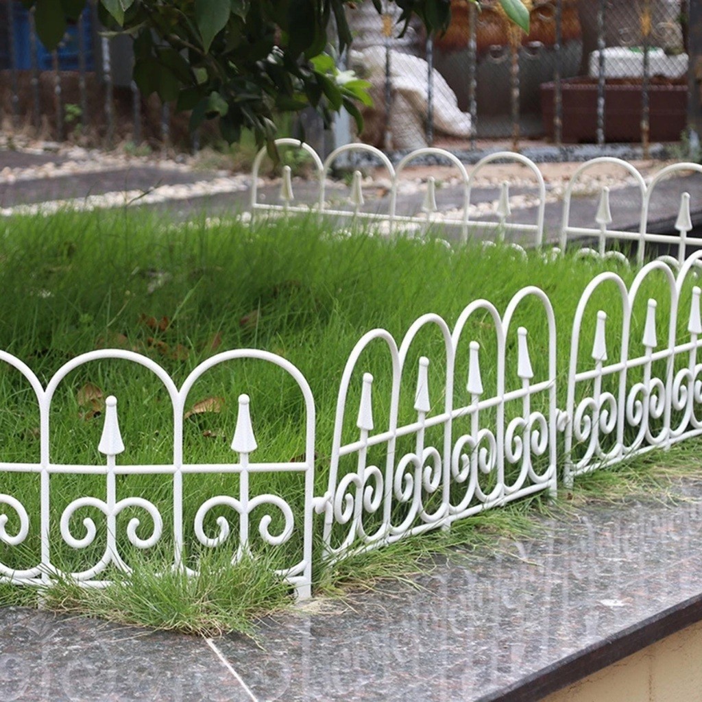 Hàng Rào Nhựa trang trí sân vườn hoa văn phong cách Châu Âu, nhựa dẻo bền tốt