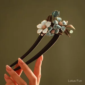 Kẹp và Mũ Đội Đầu Phong Cách Trung Quốc từ Nhung và Gỗ Đàn Hương, Hoa Cổ Điển cho Hanfu